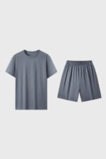Men's T-Shirt and Shorts Set - Image 3