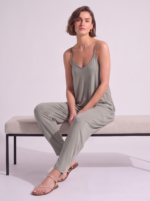 Women's Loose Jumpsuit with Pockets - Image 10